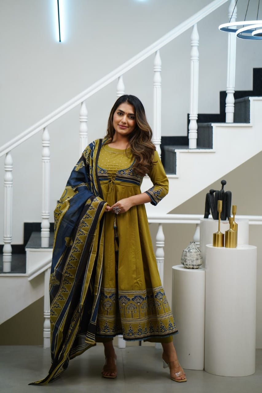 lightens the soul cotton anarkali set