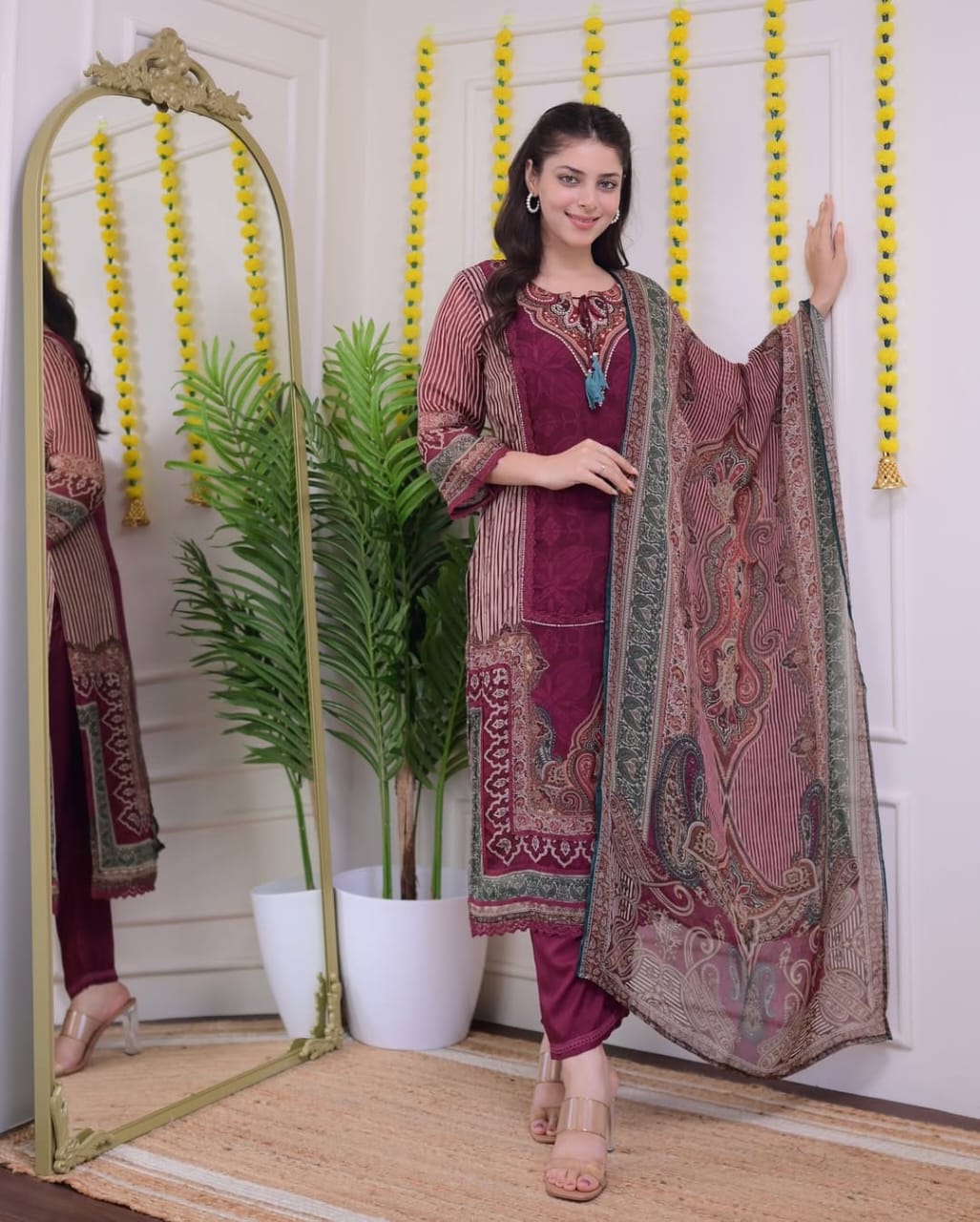 MAROON HANDWORK PAKISTANI ORGANZA SUIT Set