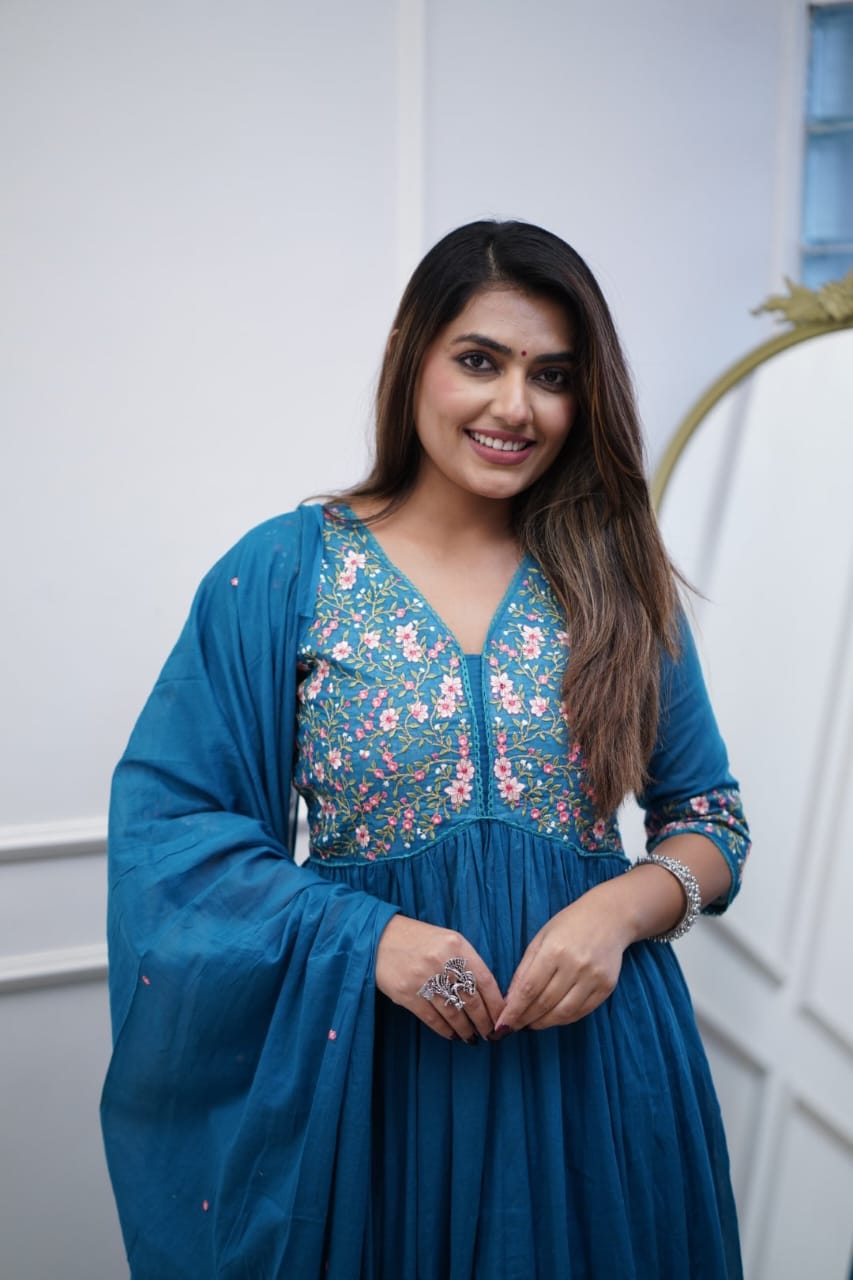 Beautiful embroidery and sequence work Set For Women