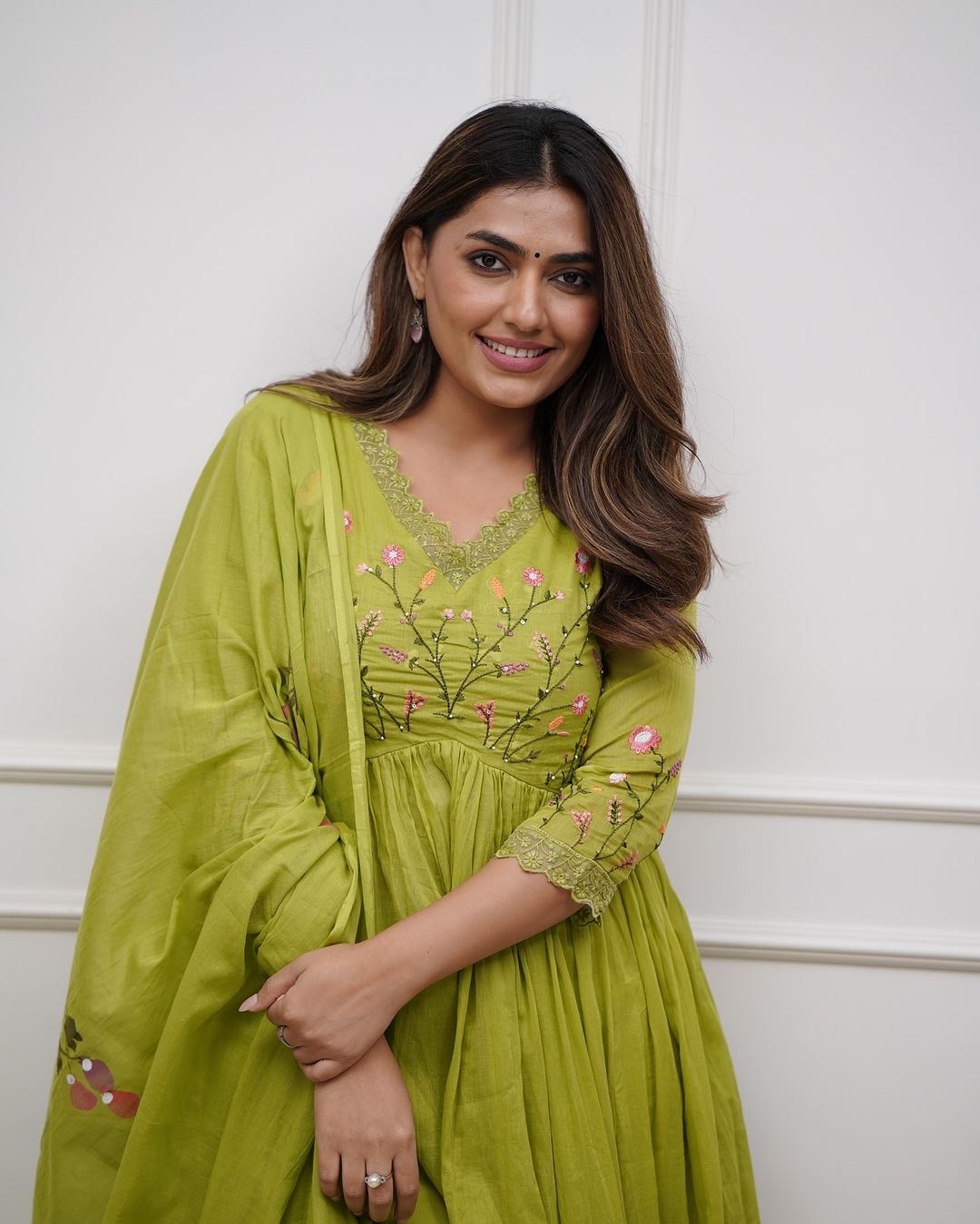 Green Color Beautiful  Cotton Suit Set.